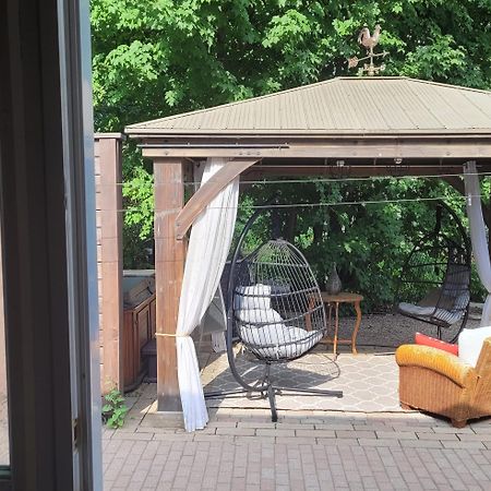 Om Villegiature Saint-Laurent-de-l'ile d'Orleans エクステリア 写真